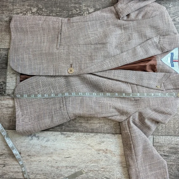 Tommy Hilfiger Women's Plaid Brown Blazer Size 2 - Picture 8 of 9